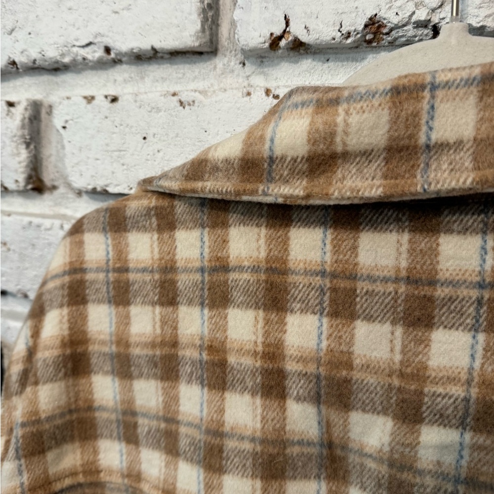LeLaLo ladies flannel shacket - Picture 8 of 8